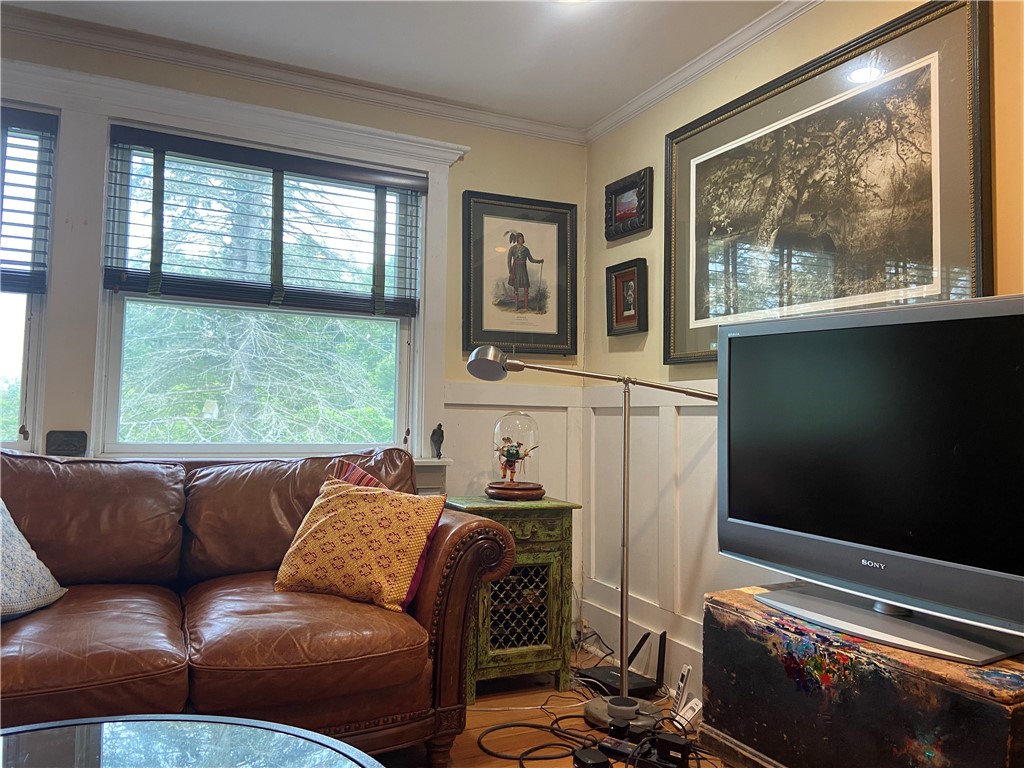 1342 Crystal Creek Road Hamden, NY 13856 - Photo 18 of 49 Living Room