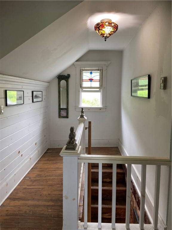 1342 Crystal Creek Road Hamden, NY 13856 - Photo 35 of 49 Hallway