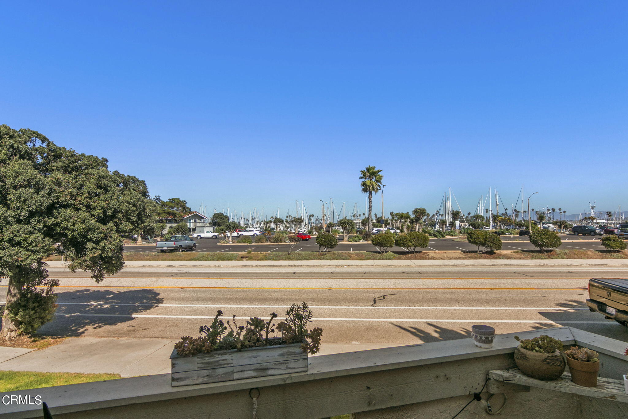 3334 Sunset Lane Oxnard, CA 93035 - Photo 16 of 37 a view of an ocean and a building