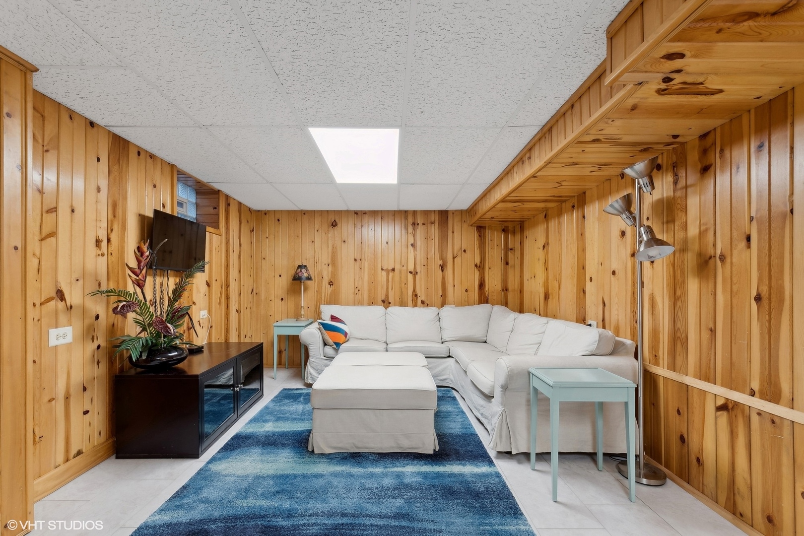 659 Deerpath Drive Deerfield, IL 60015 - Photo 15 of 22 a living room with furniture and a flat screen tv