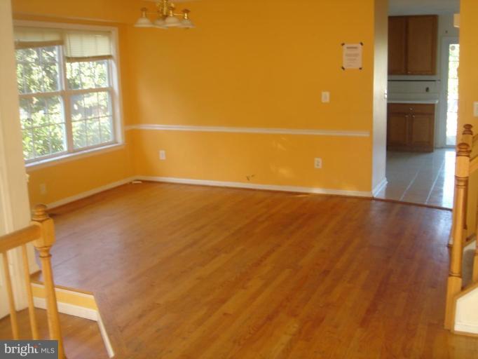 270 Red Clay Road Laurel, MD 20724 - Photo 3 of 12 Living Room #2