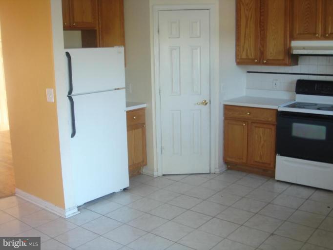 270 Red Clay Road Laurel, MD 20724 - Photo 5 of 12 Kitchen #2