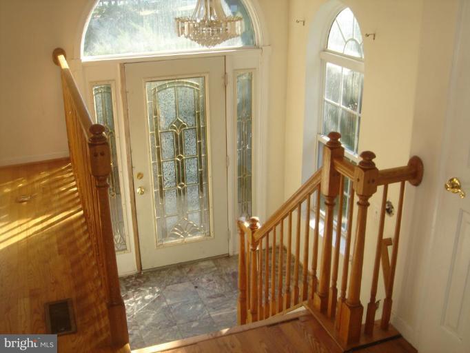 270 Red Clay Road Laurel, MD 20724 - Photo 6 of 12 Entrance / Foyer