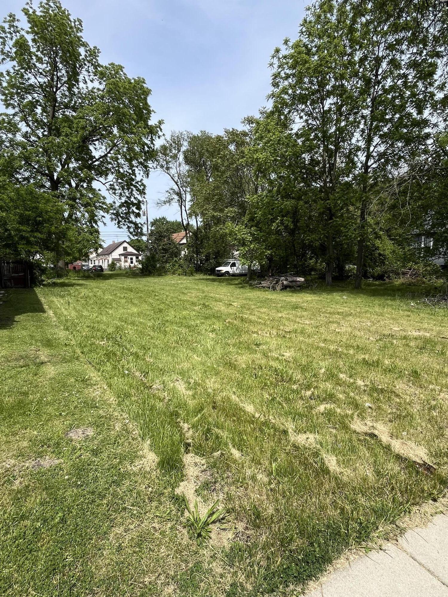 929 Murray Street Hammond, IN 46320 - Photo 1 of 2 a view of outdoor space and yard
