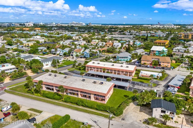 $1,950 | 8000 Ridgewood Avenue, Unit 110, Cape Canaveral, FL 32920