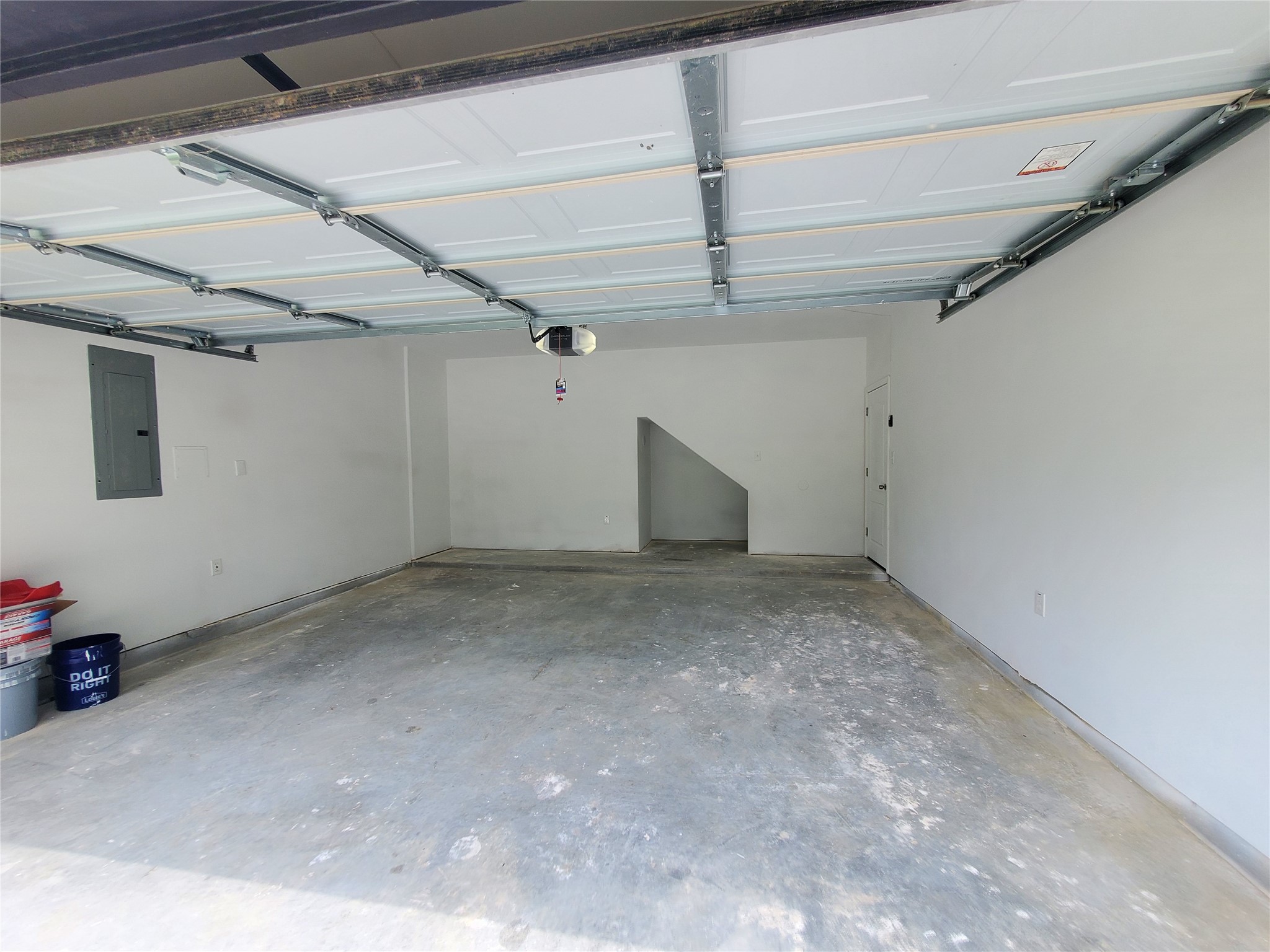 1306 North 9th Street Conroe, TX 77301 - Photo 23 of 47 a view of a garage