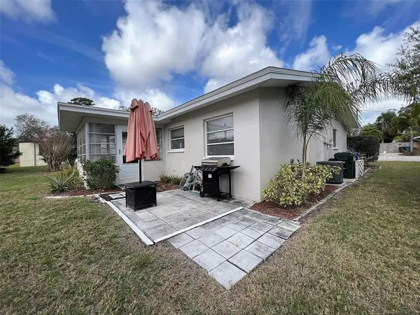 $2,075 | 1595 Idle Drive Northeast, Clearwater, FL 33756