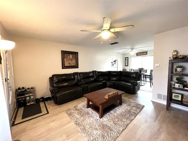 $2,075 | 1595 Idle Drive Northeast, Clearwater, FL 33756