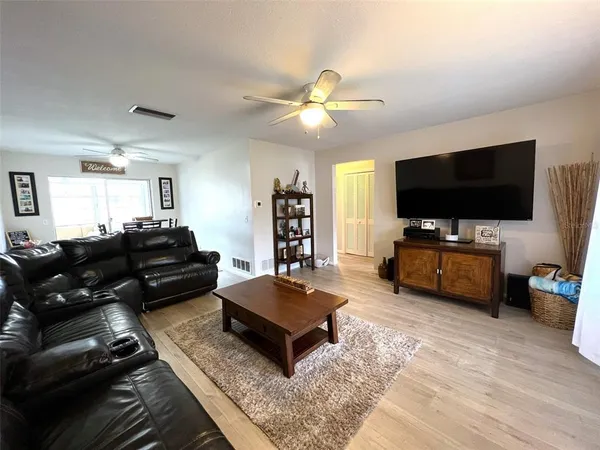 $2,075 | 1595 Idle Drive Northeast, Clearwater, FL 33756