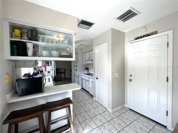 $2,075 | 1595 Idle Drive Northeast, Clearwater, FL 33756