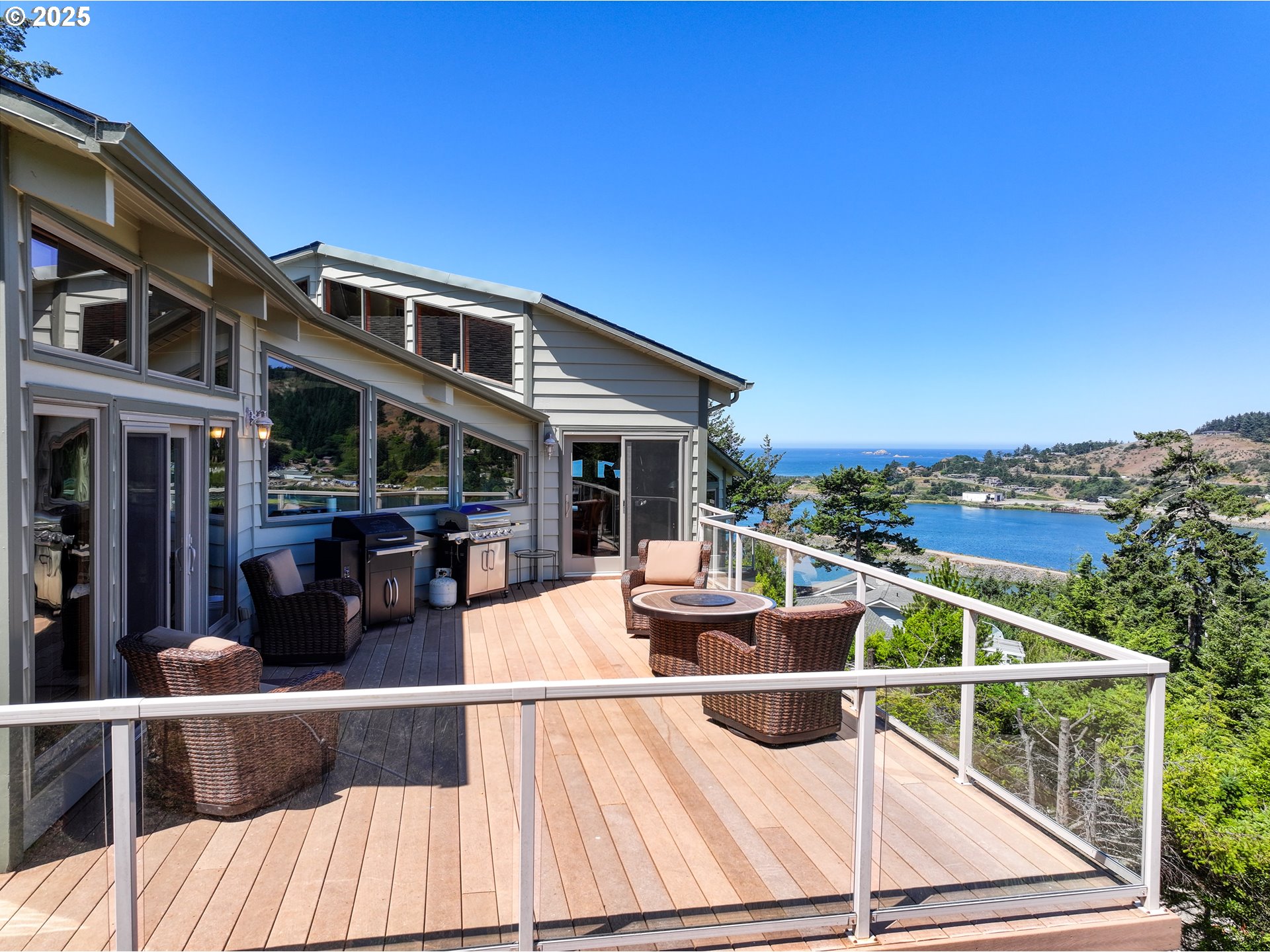 94418 Tom Cat Hill Road Gold Beach, OR 97444 - Photo 32 of 46