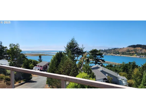$1,318,000 | 94418 Tom Cat Hill Road, Gold Beach, OR 97444