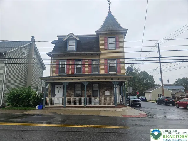 $1,685 | 501 Race Street, Unit 3, Catasauqua, PA 18032