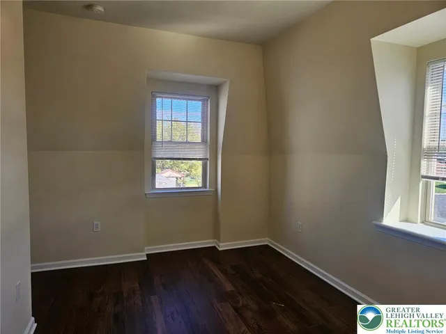 $1,685 | 501 Race Street, Unit 3, Catasauqua, PA 18032