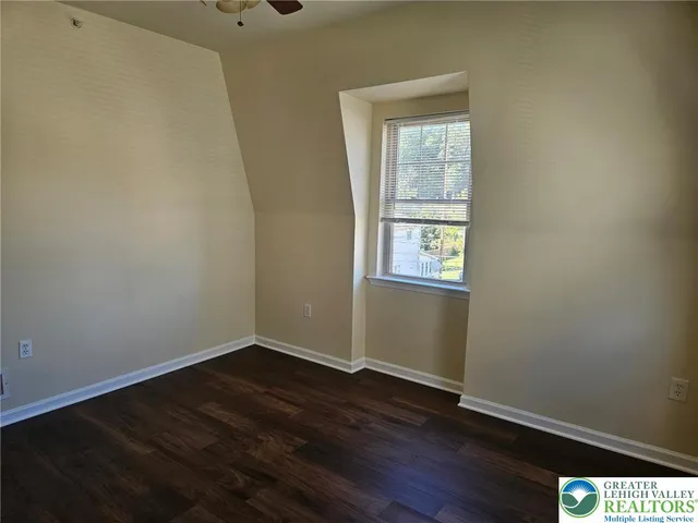 $1,685 | 501 Race Street, Unit 3, Catasauqua, PA 18032