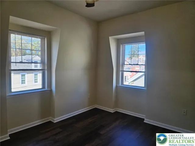 $1,685 | 501 Race Street, Unit 3, Catasauqua, PA 18032