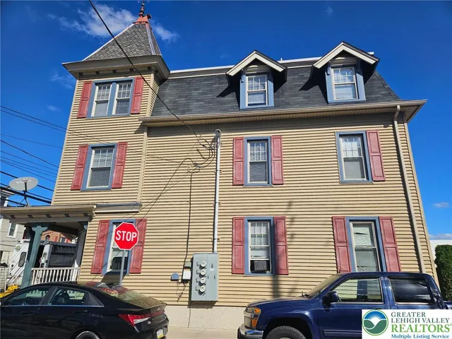 $1,685 | 501 Race Street, Unit 3, Catasauqua, PA 18032