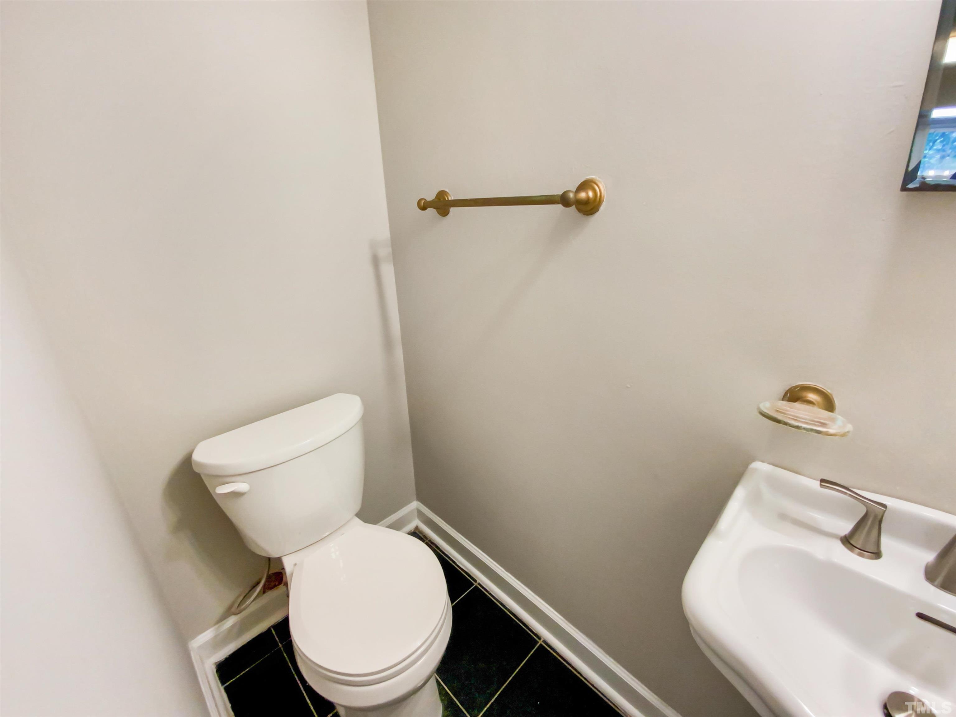 1141 Nottingham Circle Cary, NC 27511 - Photo 6 of 17