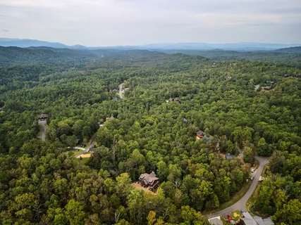 $750,000 | 658 Highland Gap Mineral Bluff, Mineral Bluff, GA 30559