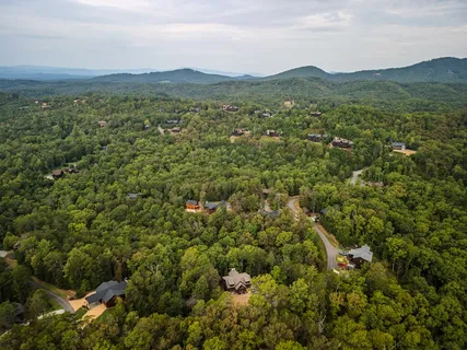 $750,000 | 658 Highland Gap Mineral Bluff, Mineral Bluff, GA 30559
