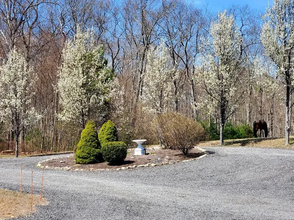 $1,050,000 | 320 Franklin Road, Coventry, RI 02816