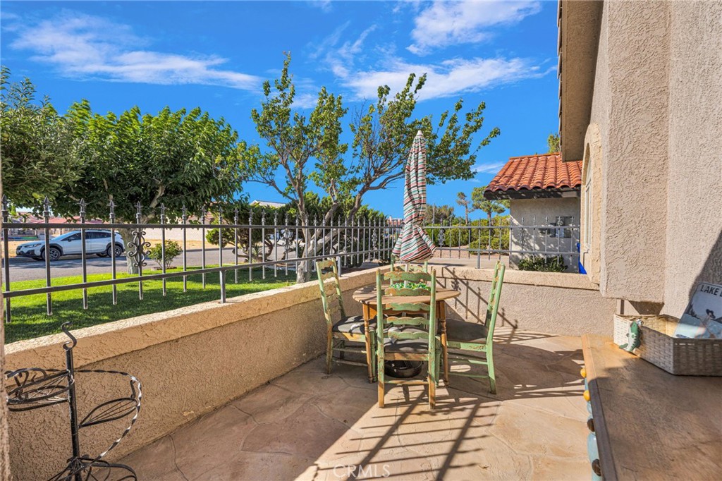14555 Ketch Lane Helendale, CA 92342 - Photo 4 of 75