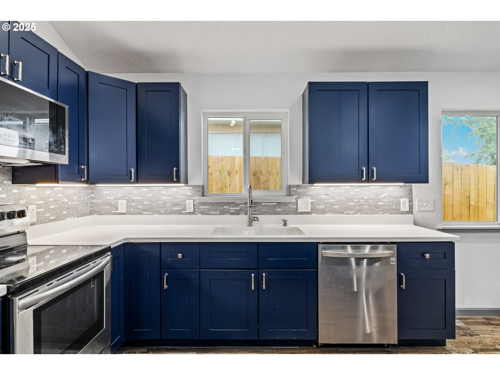 2579 Pony Creek Road North Bend, OR 97459 - Photo 11 of 35