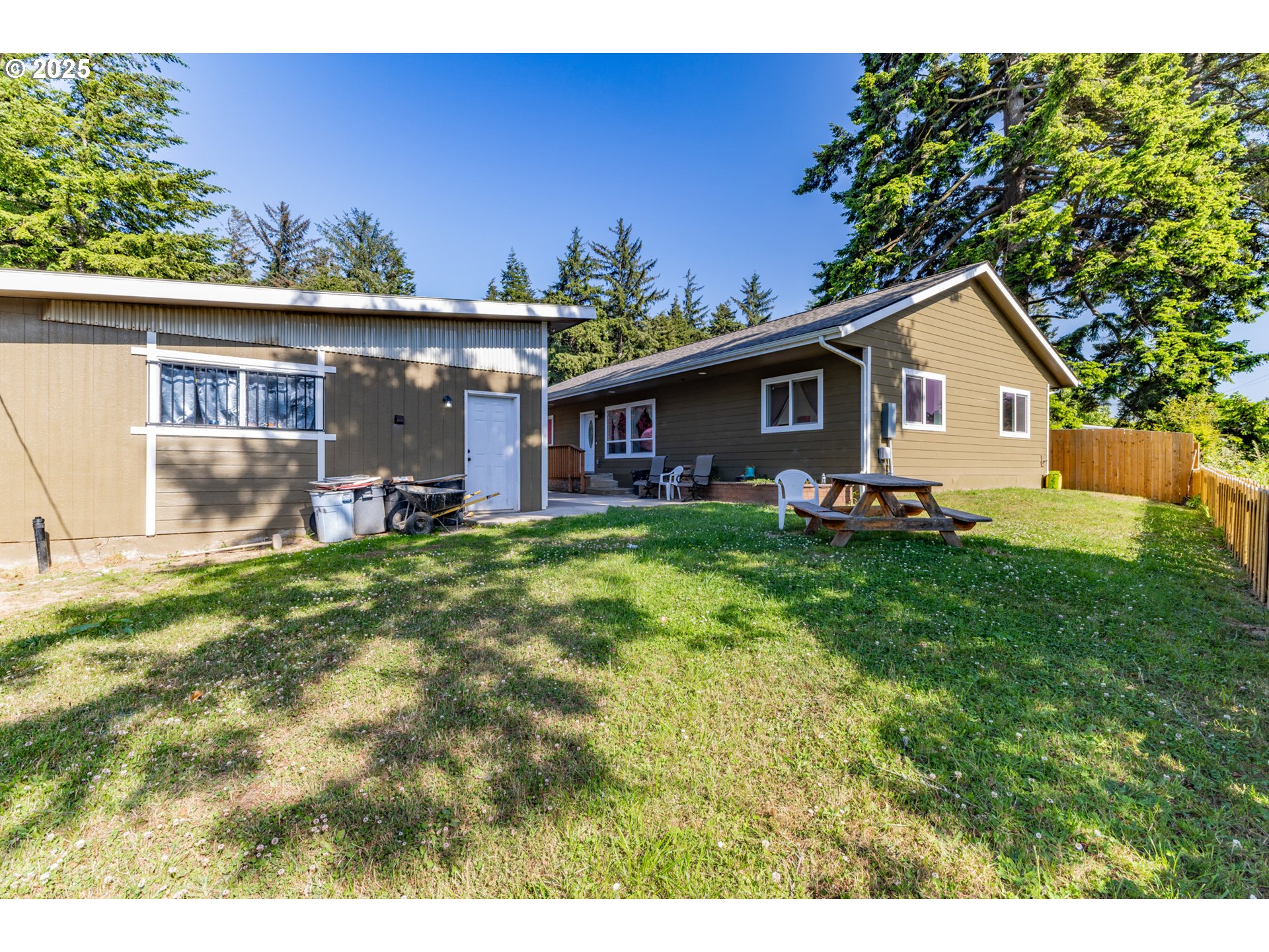 2579 Pony Creek Road North Bend, OR 97459 - Photo 34 of 35