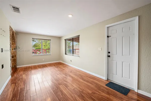 $3,800 | 7245 South Waterway Drive, Miami, FL 33155