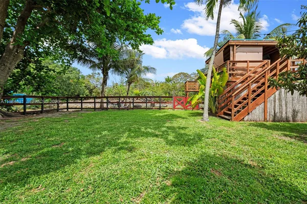 $3,800 | 7245 South Waterway Drive, Miami, FL 33155