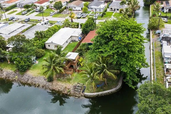 $3,800 | 7245 South Waterway Drive, Miami, FL 33155