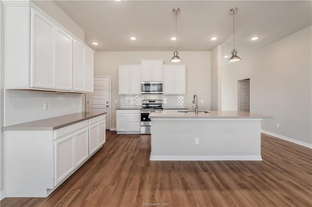 3185 Normandy Way Bryan, TX 77808 - Photo 5 of 16