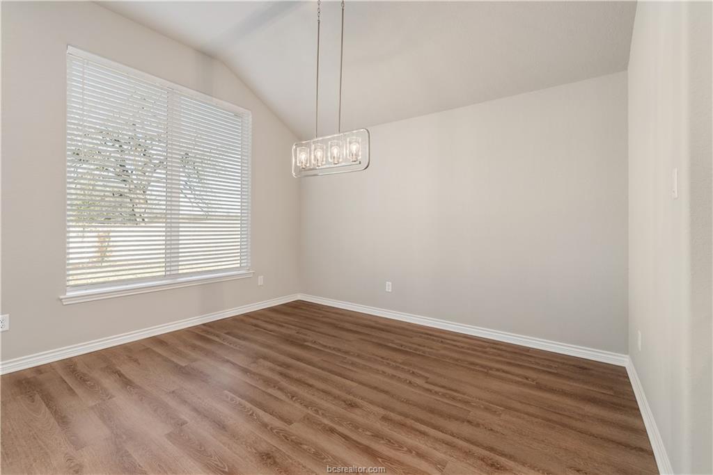 3185 Normandy Way Bryan, TX 77808 - Photo 7 of 16