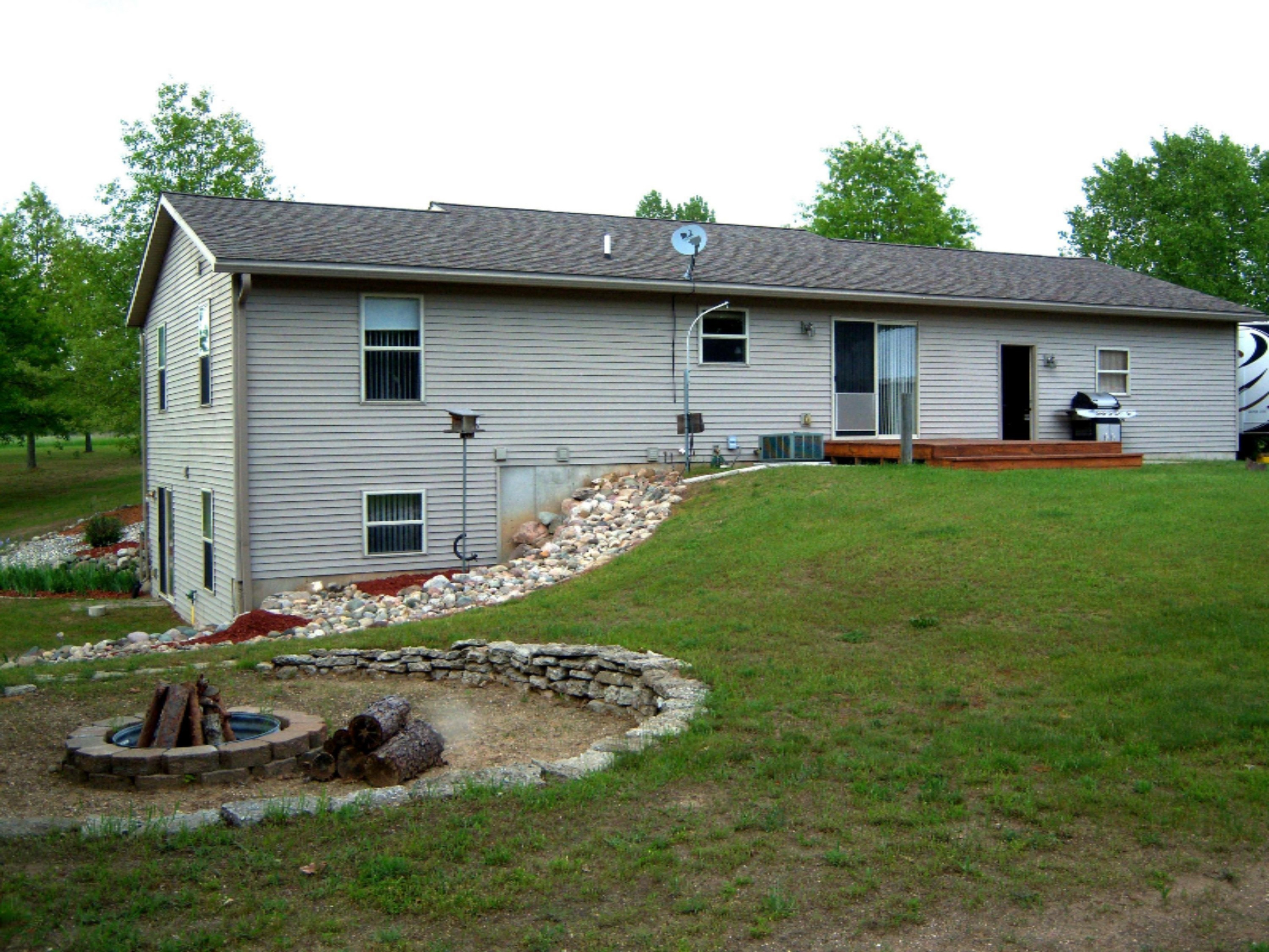 7691 West Briggs Road Stanton, MI 48888 - Photo 5 of 17 100_3907