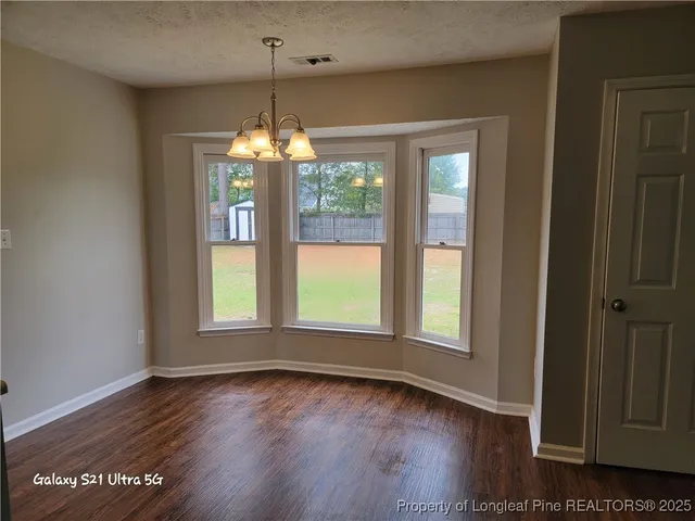 $1,600 | 409 Sparrow Drive, Fayetteville, NC 28306