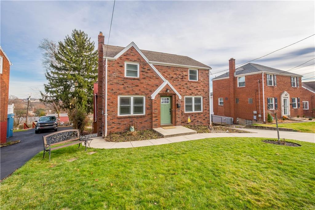 1034 Dallett Road Pittsburgh, PA 15227 - Photo 2 of 41 Gallery Image 2