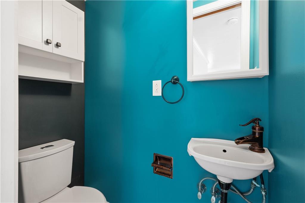 1034 Dallett Road Pittsburgh, PA 15227 - Photo 21 of 41 First floor bathroom