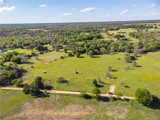 $360,000 | 371 St Caldwell Tx 77836, Caldwell, TX 77836