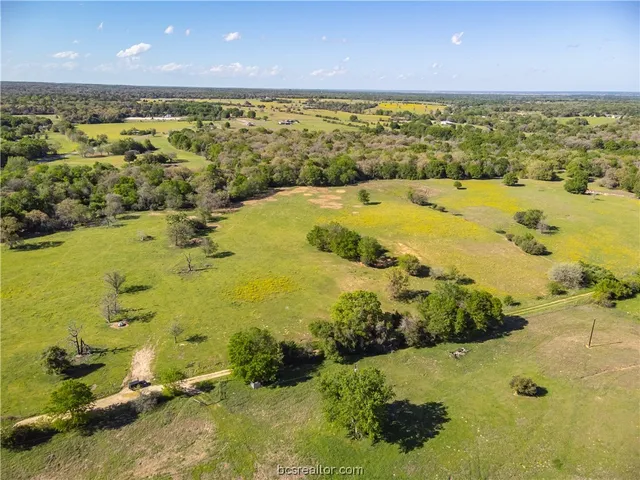 $360,000 | 371 St Caldwell Tx 77836, Caldwell, TX 77836
