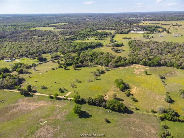 $360,000 | 371 St Caldwell Tx 77836, Caldwell, TX 77836