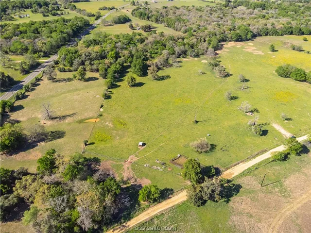 $360,000 | 371 St Caldwell Tx 77836, Caldwell, TX 77836
