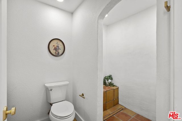 $1,275,000 | 2959 Potomac Avenue, Los Angeles, CA 90016