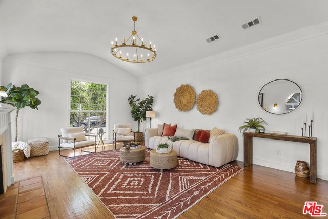 $1,275,000 | 2959 Potomac Avenue, Los Angeles, CA 90016