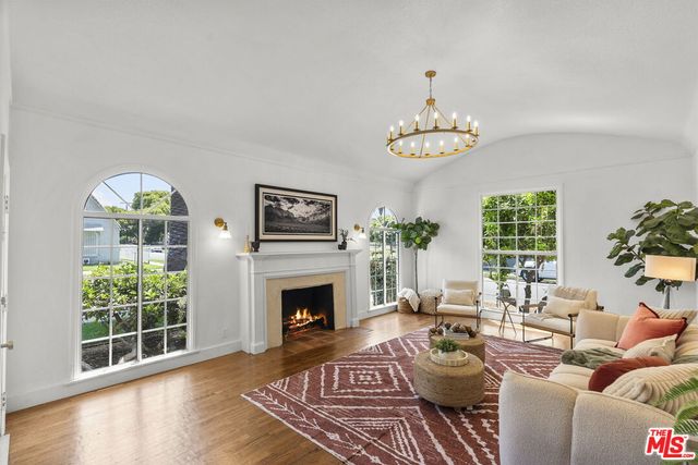 $1,275,000 | 2959 Potomac Avenue, Los Angeles, CA 90016