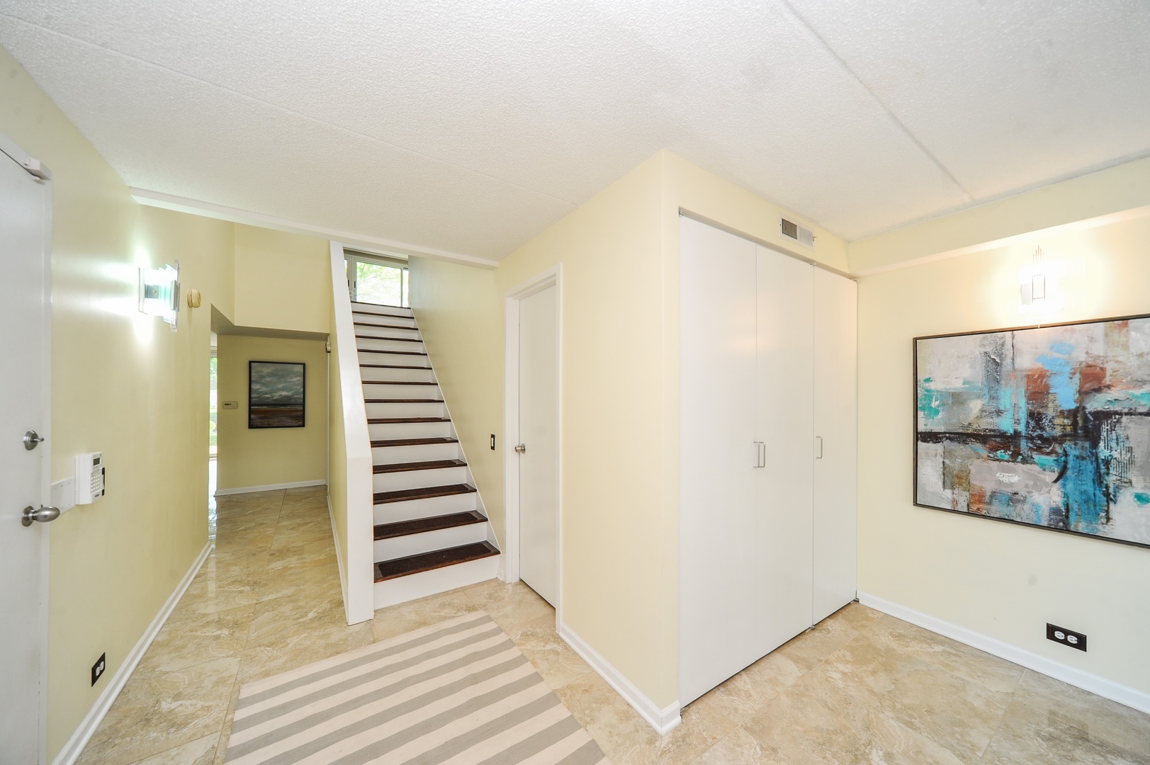 118 Wellington Road Northbrook, IL 60062 - Photo 3 of 17