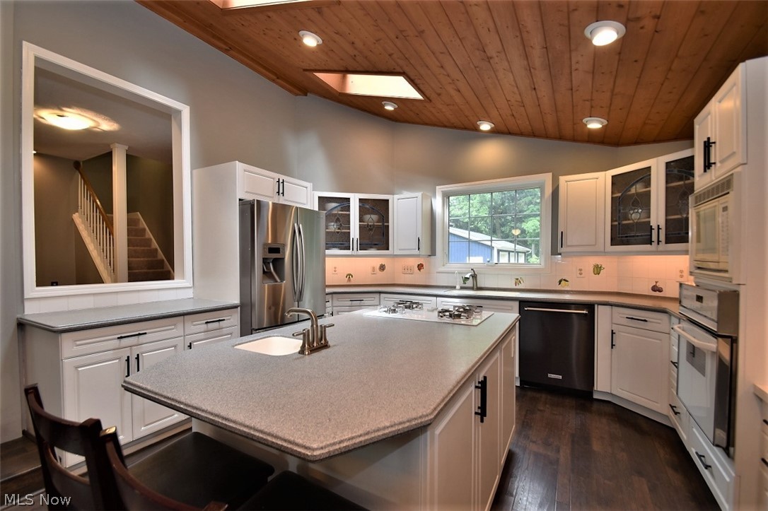 4590 Lander Road Chagrin Falls, OH 44022 - Photo 6 of 31 Gallery Image 6