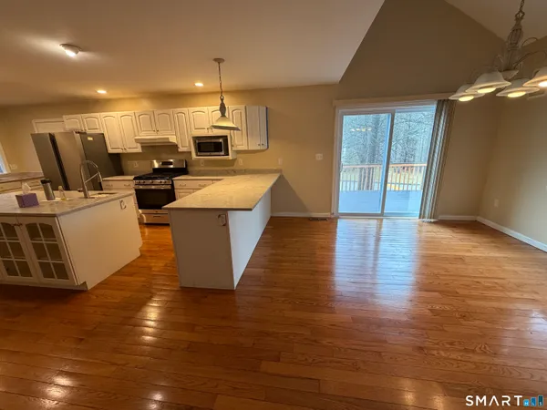 $429,900 | 40 Samuel Lane, Mansfield, CT 06250