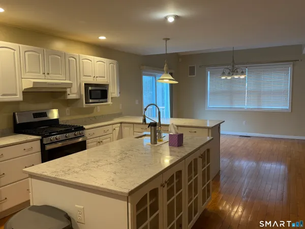 $429,900 | 40 Samuel Lane, Mansfield, CT 06250