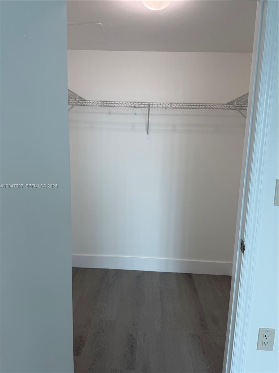 500 Brickell Avenue, Unit 2907 Miami, FL 33131 - Photo 17 of 31