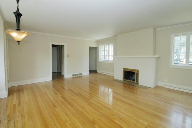 2252 Tipperary Road Kalamazoo, MI 49008 - Photo 4 of 18 Additional Photo